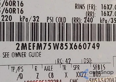 2005 Mercury Grand Marquis Ls/Lse from USA, damaged, VIN 2MEFM75W85X660749